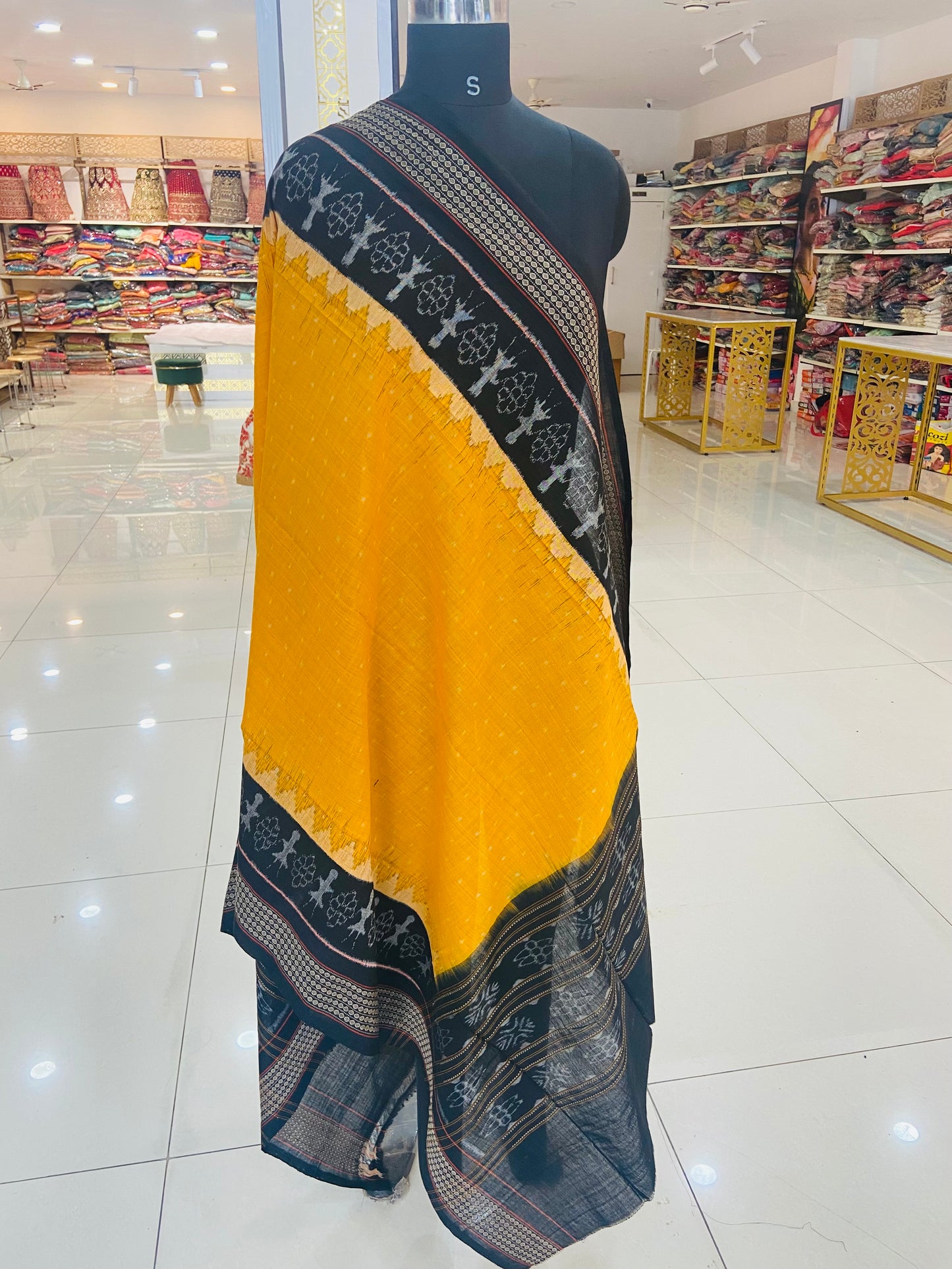Black Yellow Sambalpuri Handloom Dupatta - Tilottama