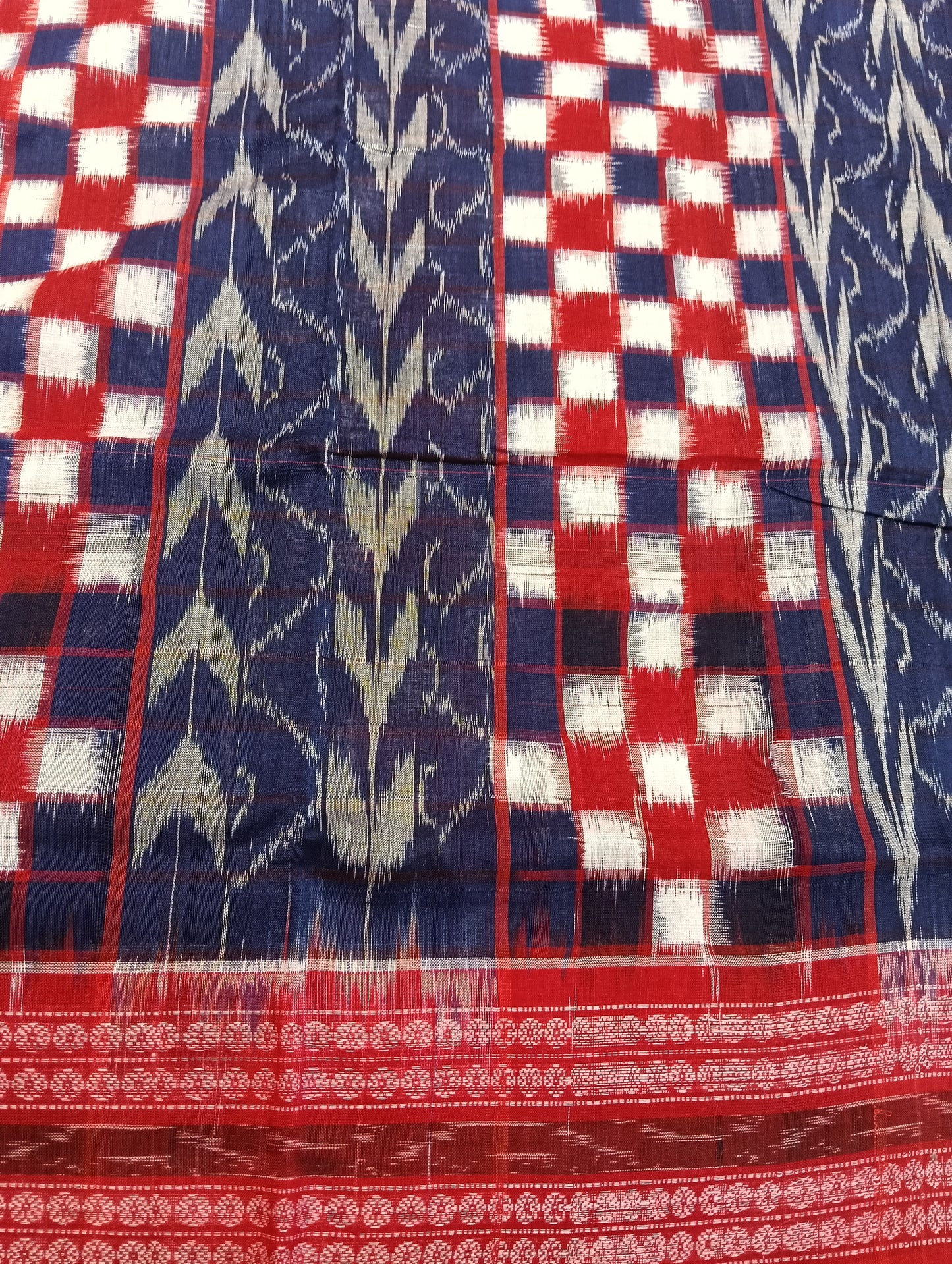 Blue white sapta cotton sambalpuri saree - Tilottama