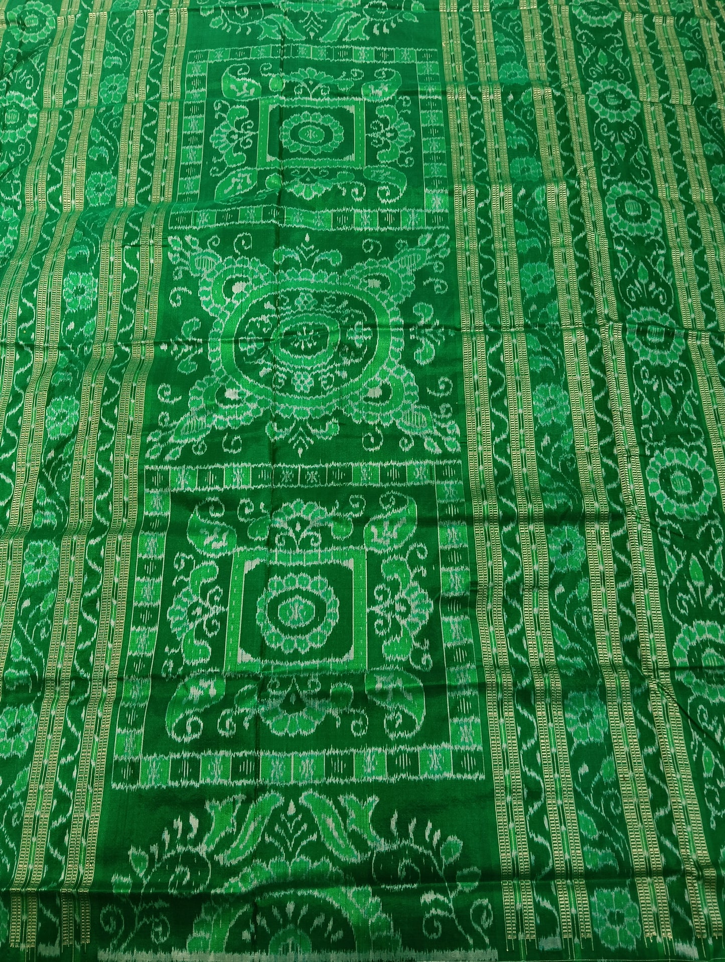 White green sambalpuri patta saree - Tilottama