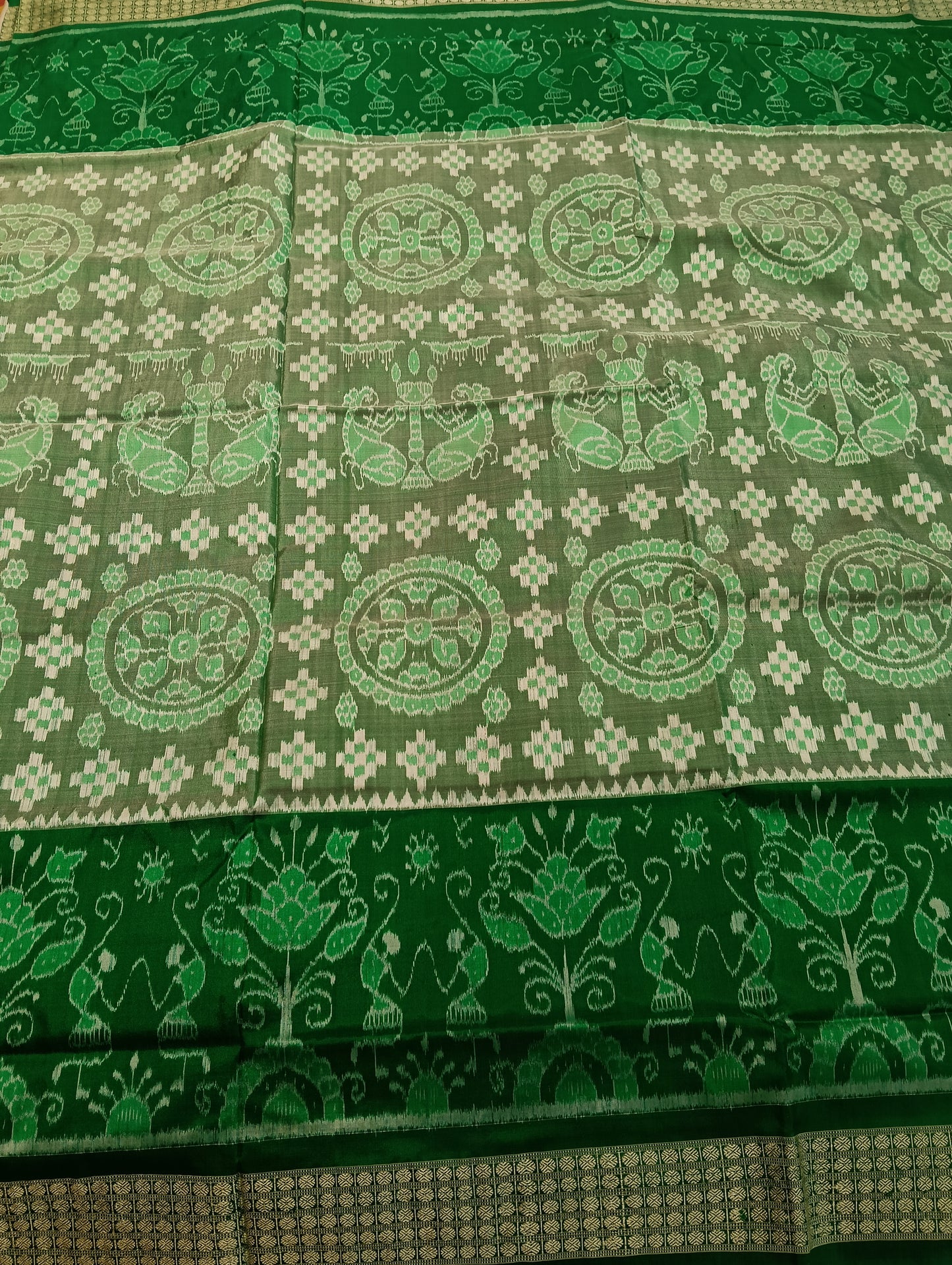 White green sambalpuri patta saree - Tilottama
