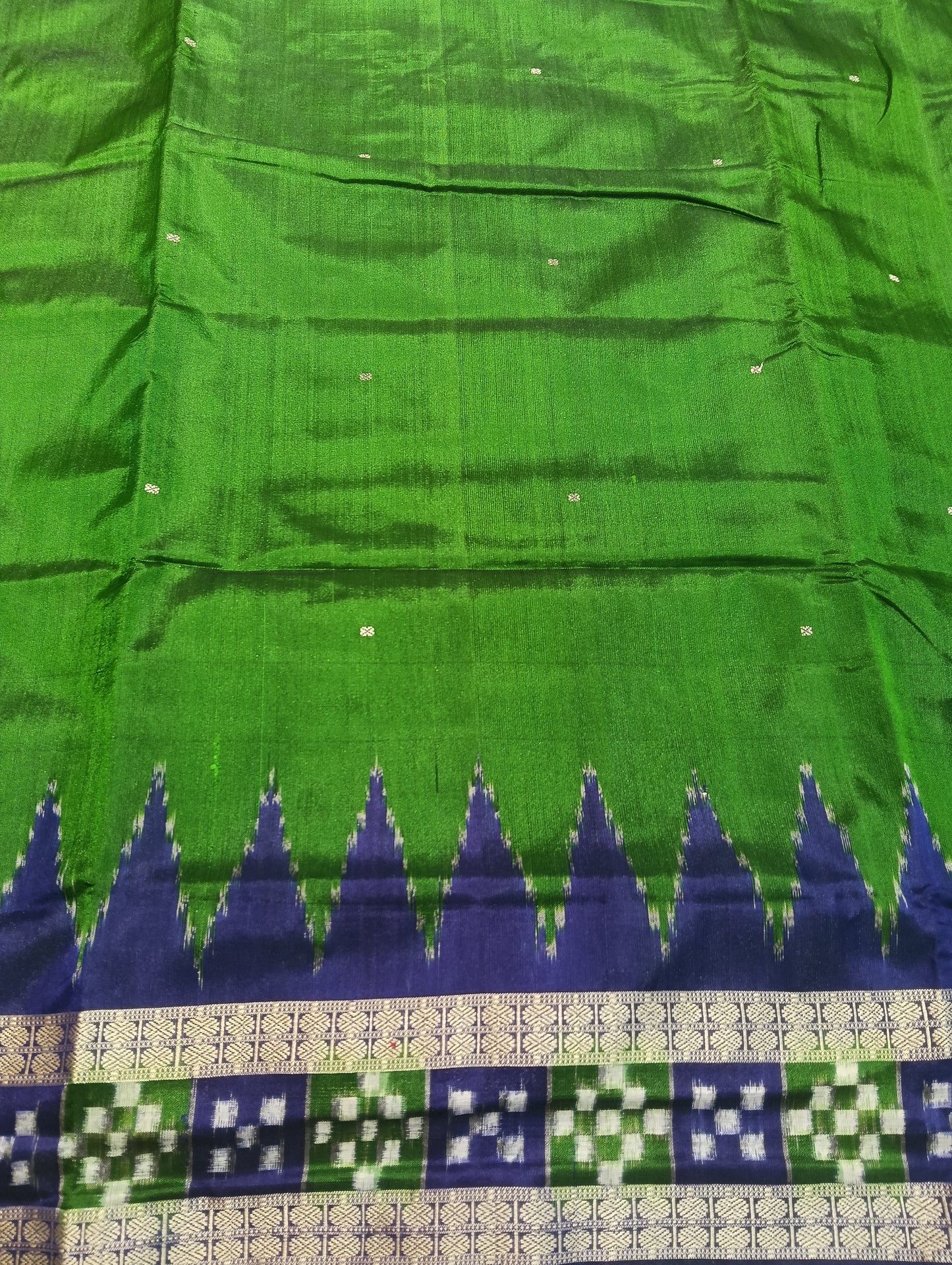 Green blue kumba sapta border sambalpuri silk patta saree - Tilottama