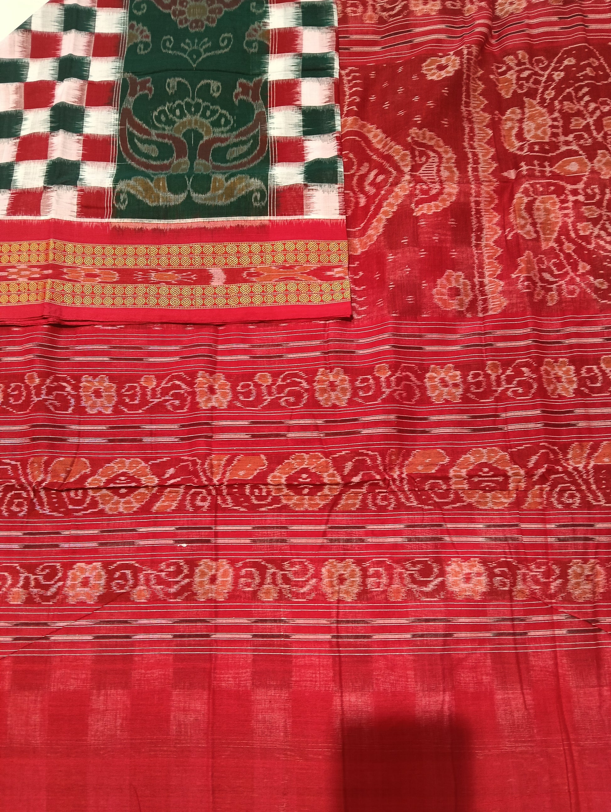 Green white red sapta cotton saree - Tilottama