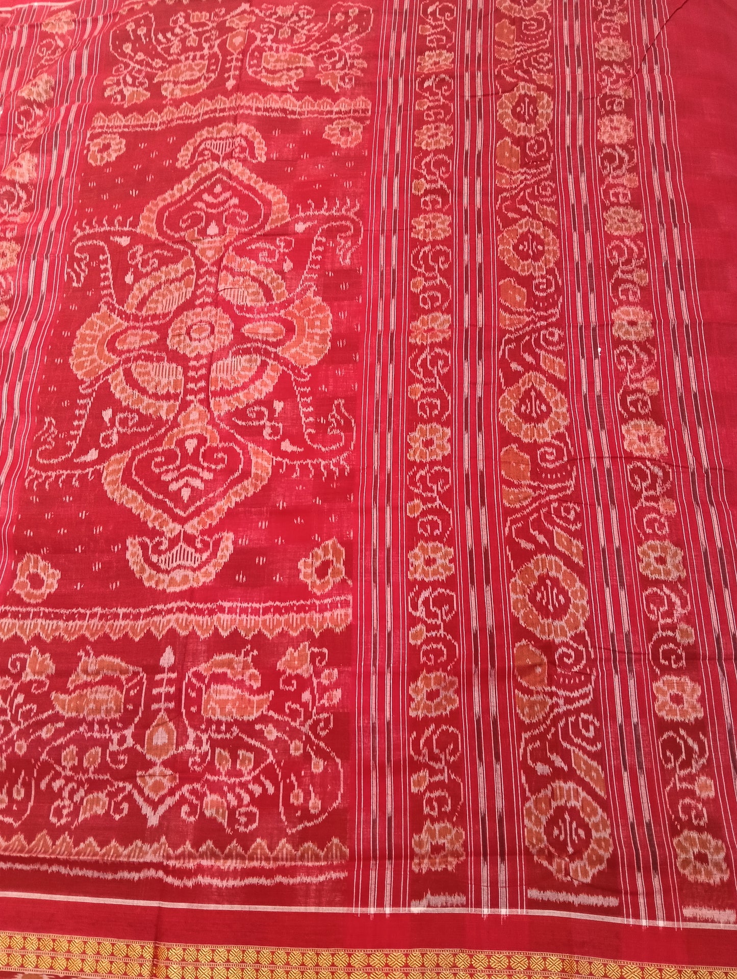 Green white red sapta cotton saree - Tilottama