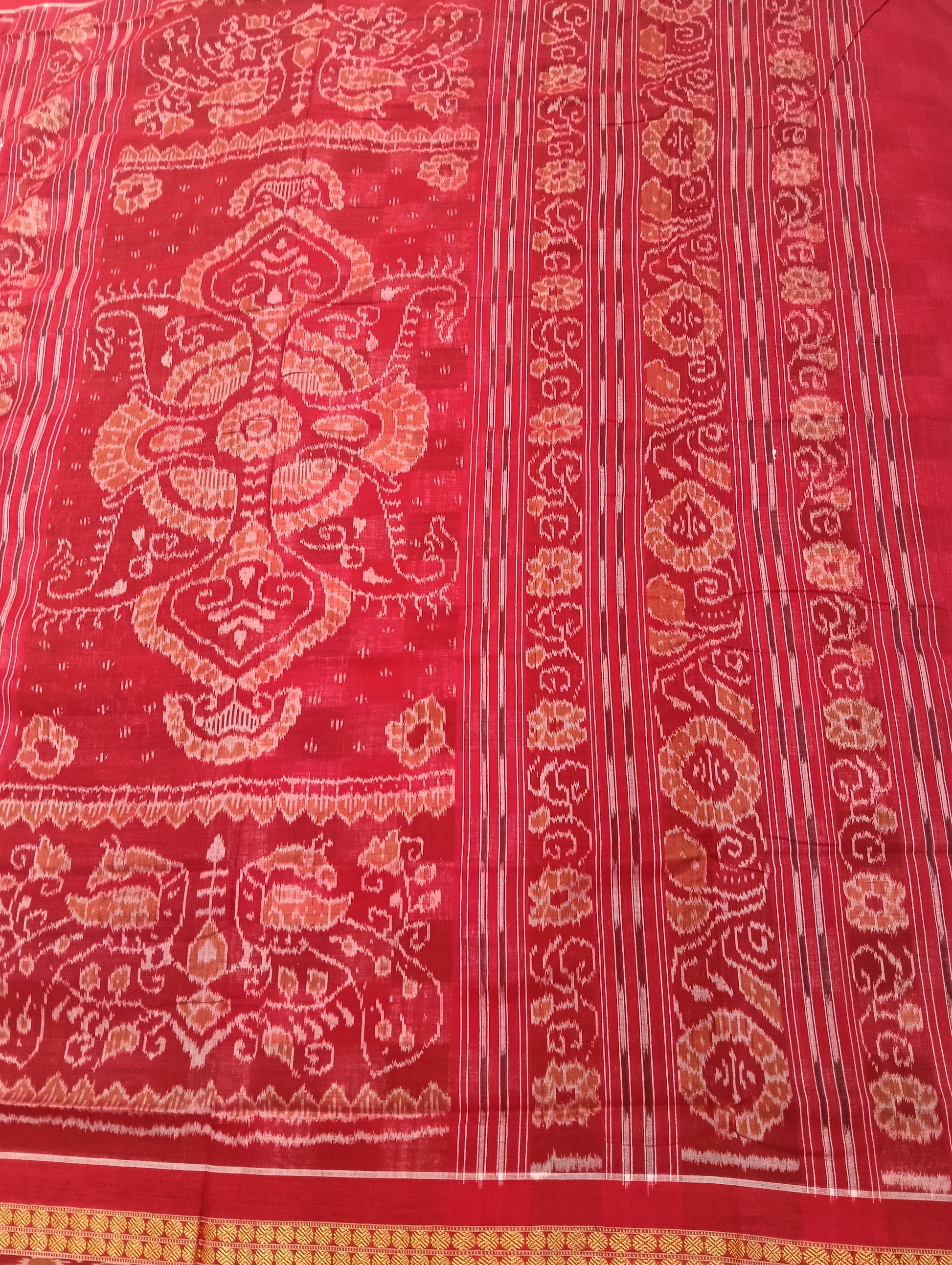 Green white red sapta cotton saree - Tilottama
