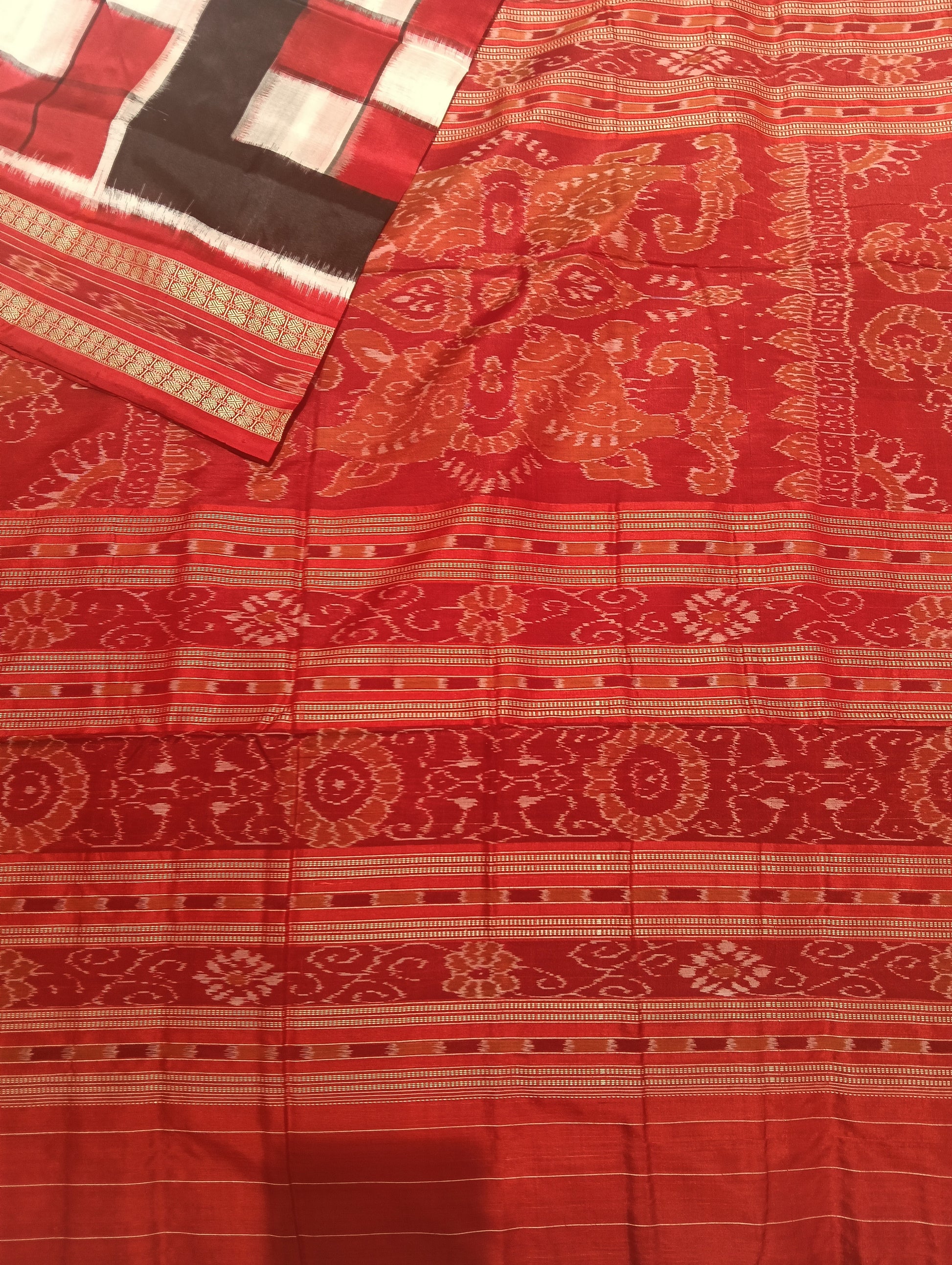 Red black white Sapta sambalpuri silk patta saree - Tilottama