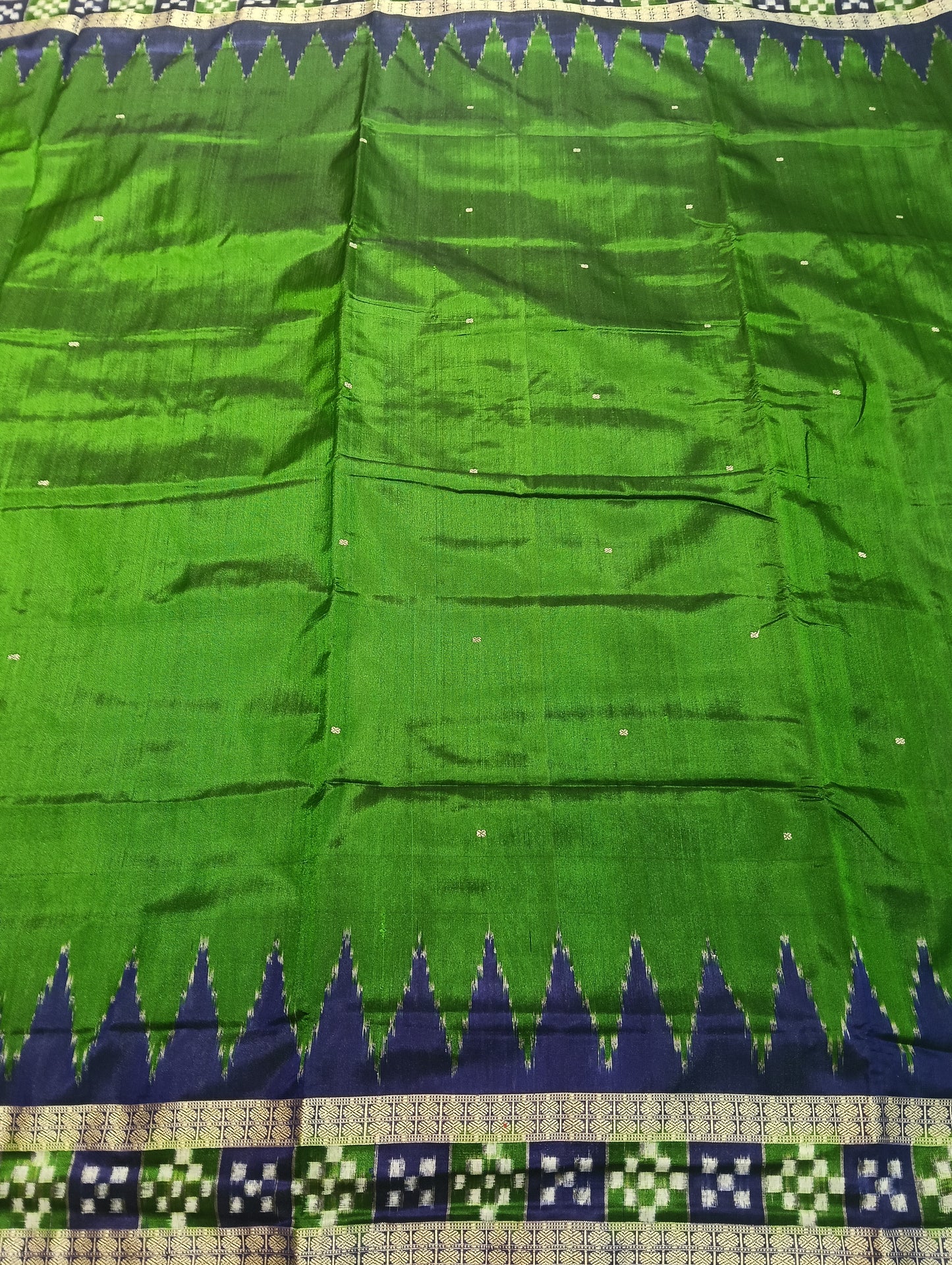 Green blue kumba sapta border sambalpuri silk patta saree - Tilottama