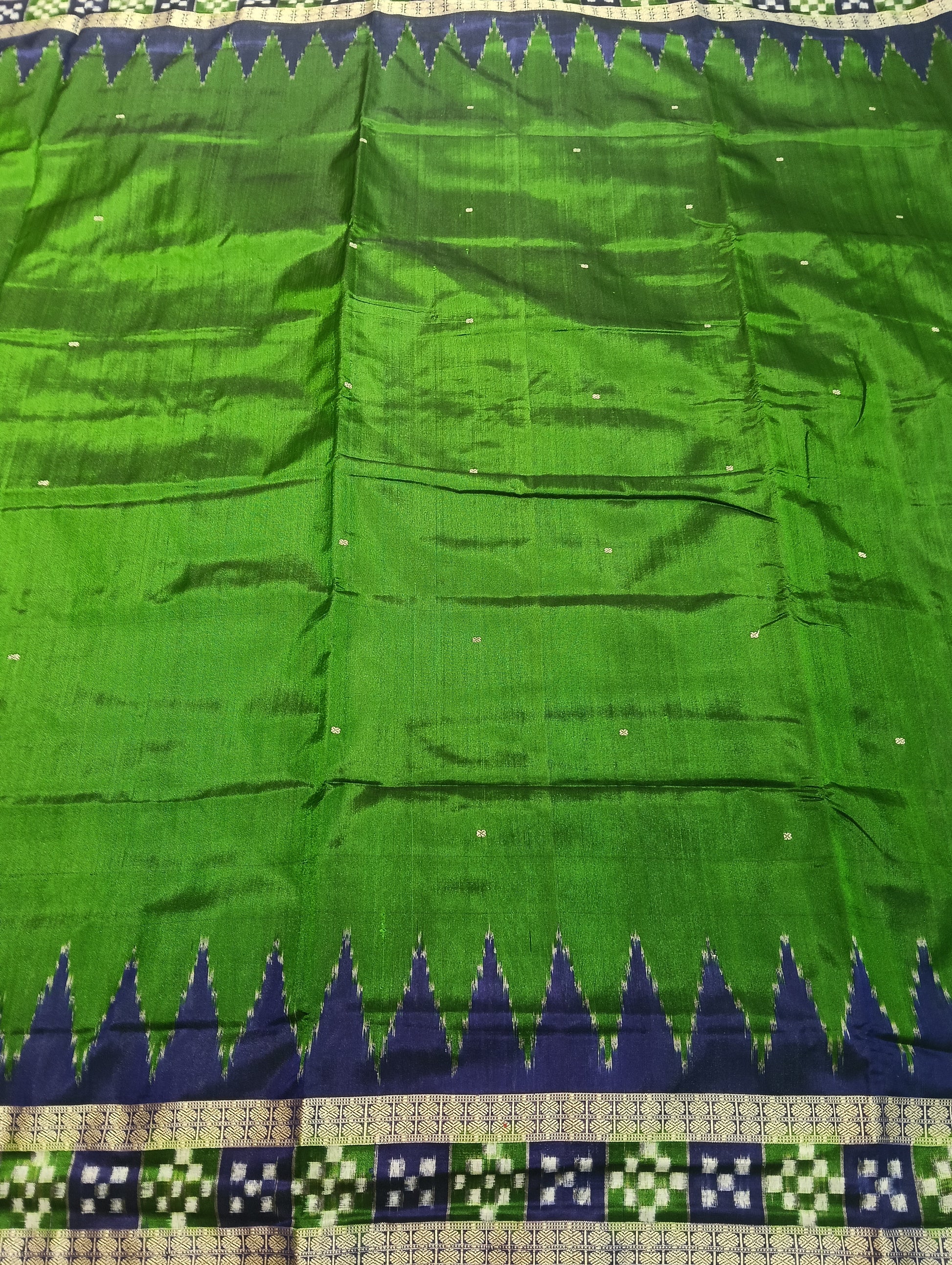 Green blue kumba sapta border sambalpuri silk patta saree - Tilottama