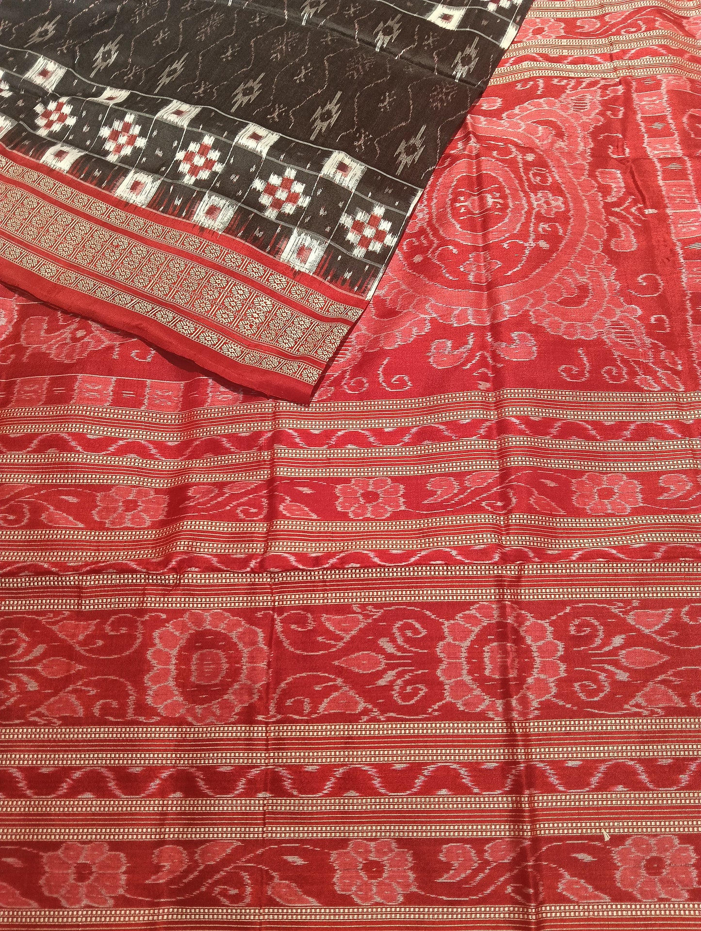 Black red white sapta sambalpuri silk patta saree - Tilottama