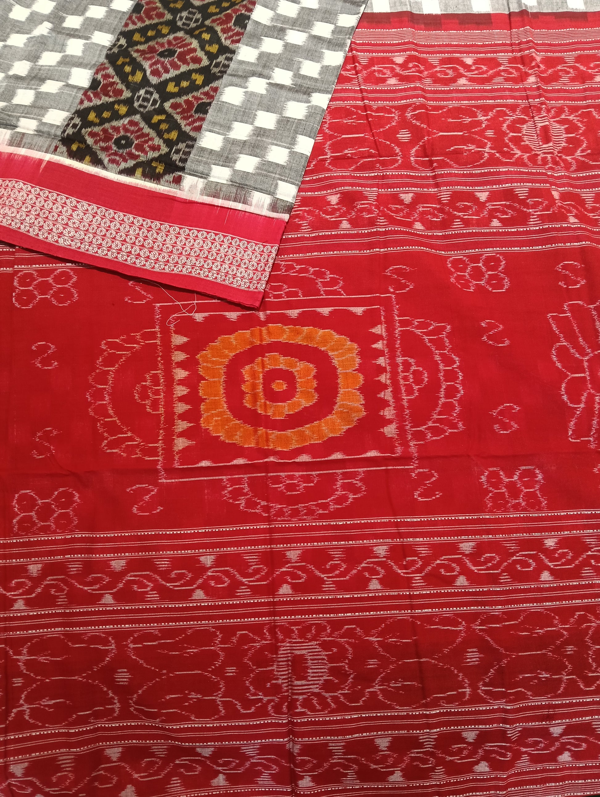 White Red cotton sambalpuri saree (3784) - Tilottama